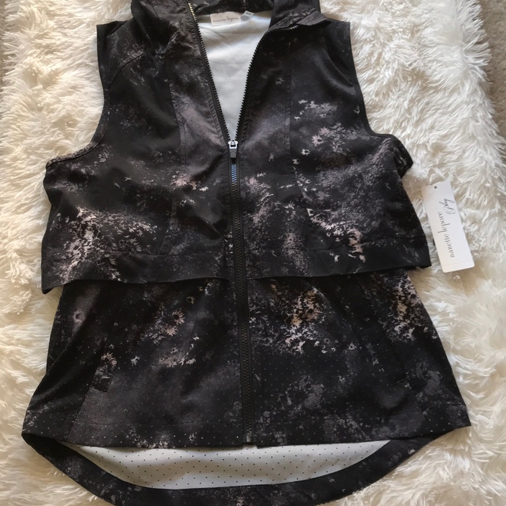 Set:Nanette Lepore Sleeveless Layer Vest - Picture 11 of 16